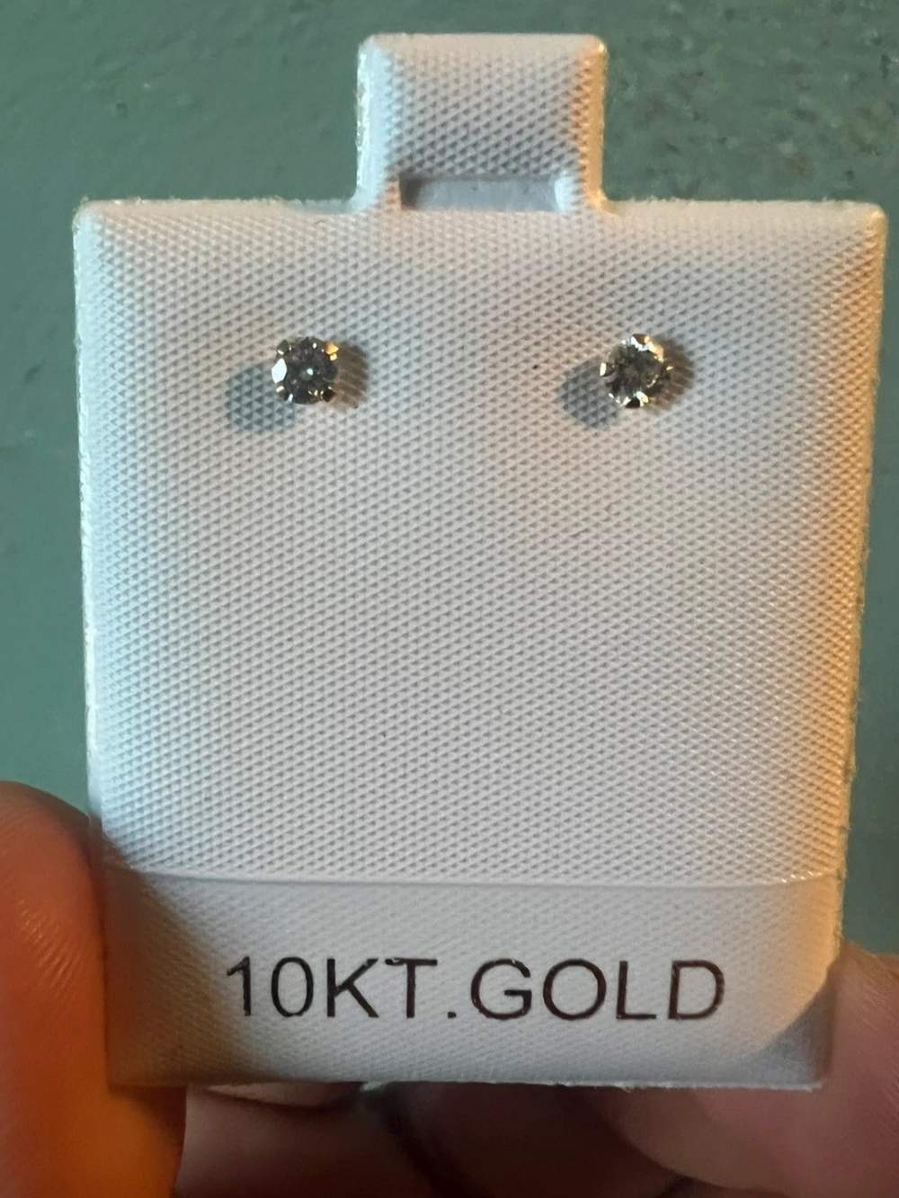 10KT Gold Round Cubic Zirconia Stud Earrings - White